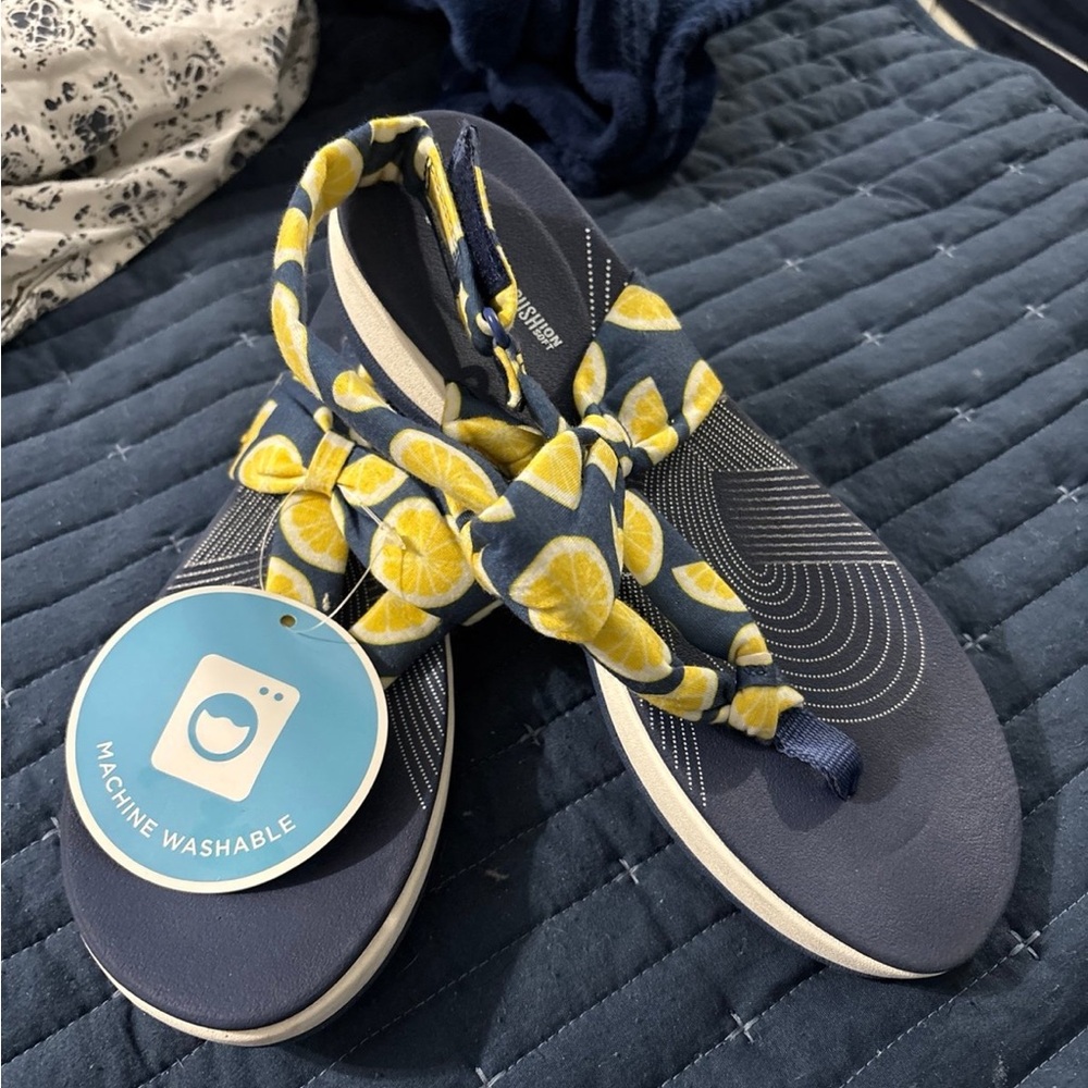 NWT Cloud STEPPERS by Clarks Jersey Sandals Arla Nicole Blue Lemons 8.5 - Picture 3 of 8